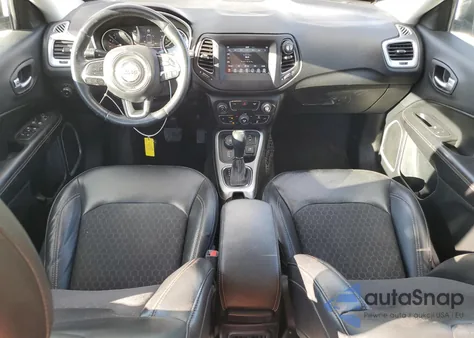 2018 Jeep Compass Latitude z USA, uszkodzony, nr VIN 3C4NJDBBXJT436593